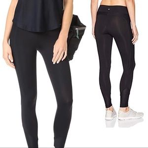 Koral Curve Mid Rise Crop Leggings Sz M